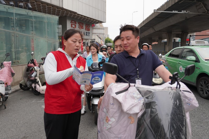 365电竞即时比分网-最新电较量事比分、赛程与了局查问